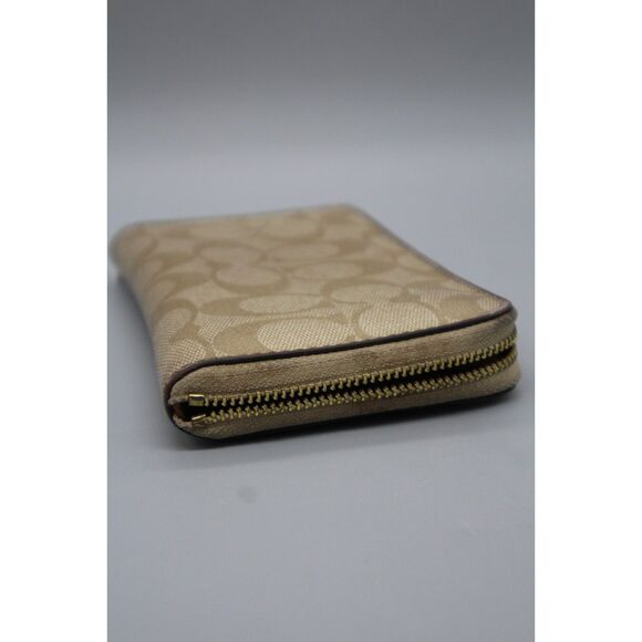 COACH ZIP AROUND WALLET - Picture 2 of 6